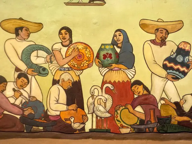 Detalles de murales de Roberto Cueva del Río