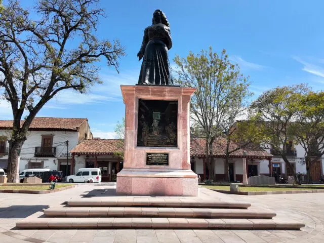 Plaza Gertrudis Bocanegra (Plaza Chica / antigua plaza de san Agustín)
