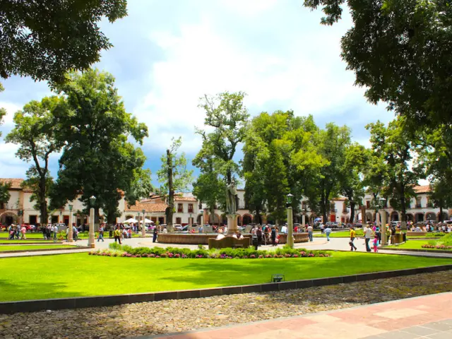 Plaza Vasco de Quiroga