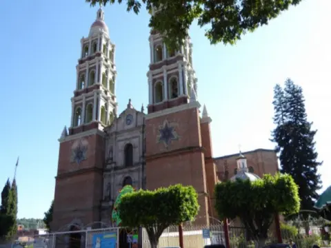 Festividades del Señor de los Milagros de Nuevo san Juan Parangaricutiro