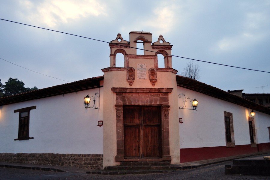 Antiguo Colegio de san Nicolás (Museo de Artes e Industrias Populares)