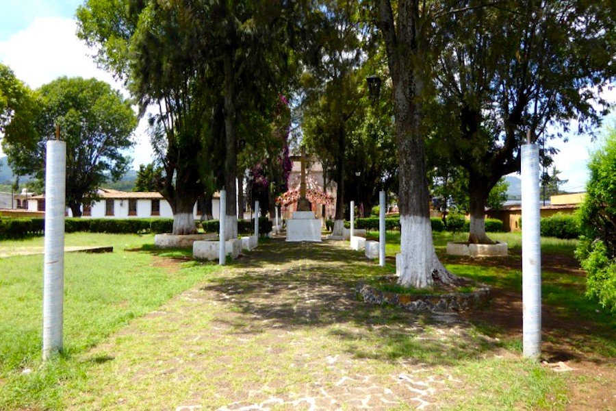 Templo de Santiago Apóstol (Capula)