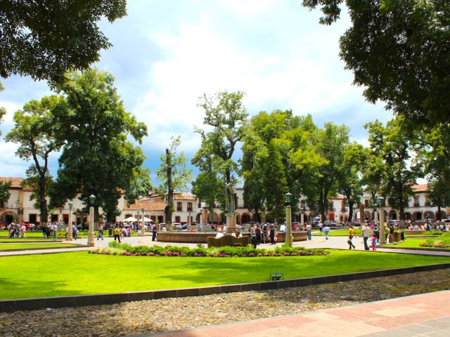 Plaza Vasco de Quiroga