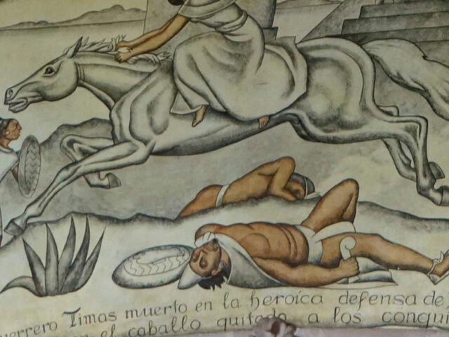 Detalle del mural que da nobre a la quinta.
