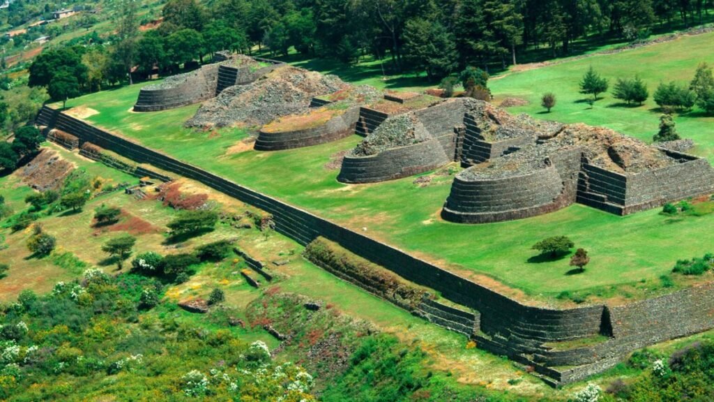 Yácatas de Tzintzuntzan en la Región Lago de Pátzcuaro